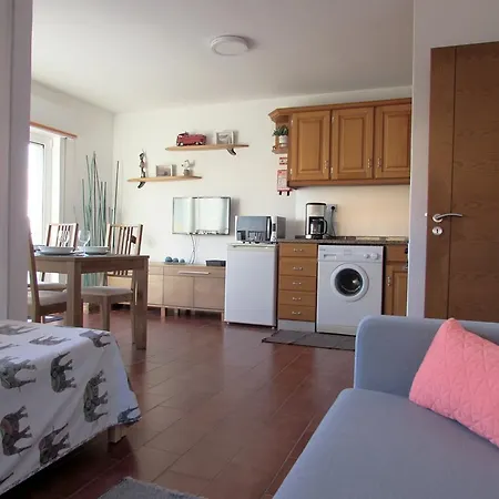 Apartament Zambeachouse Hide In Sea